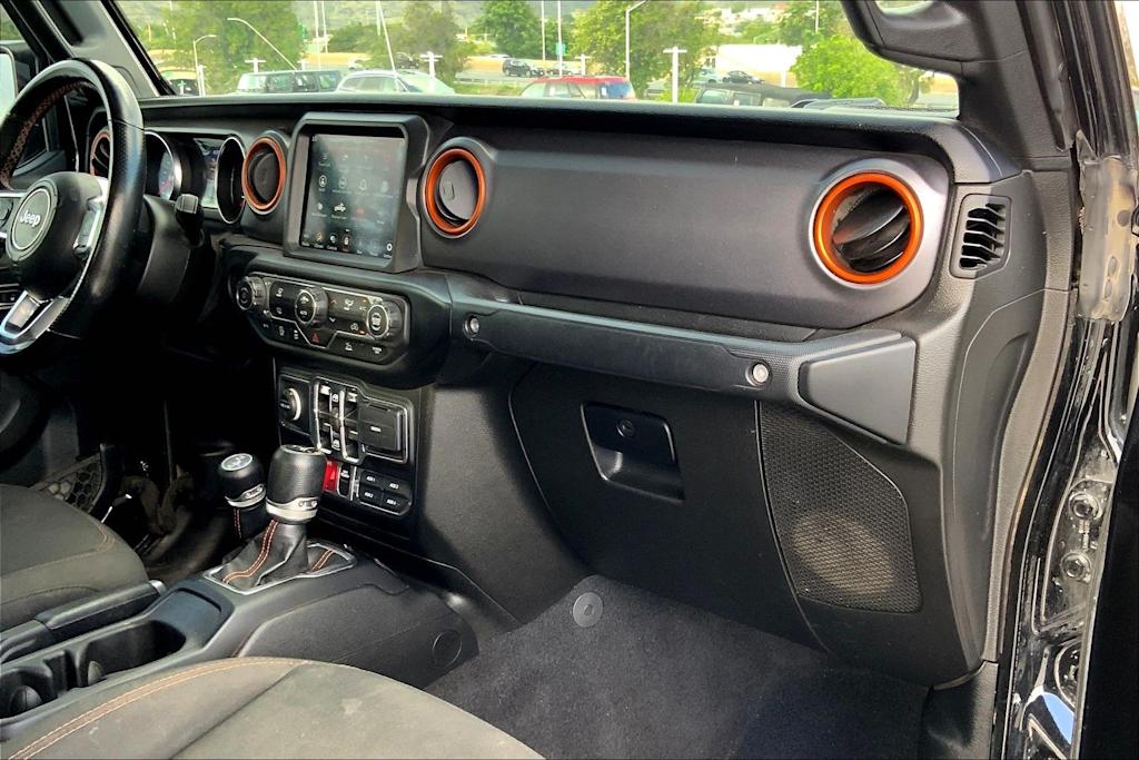 Thumbnail: 2021 Jeep Gladiator - 15