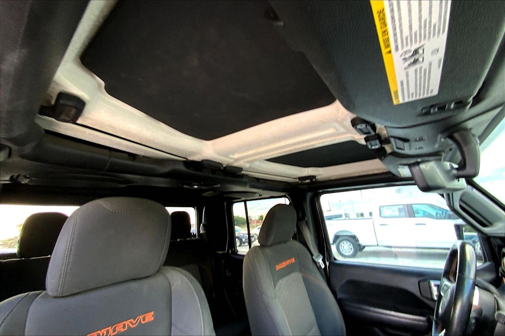 Thumbnail: 2021 Jeep Gladiator - 31