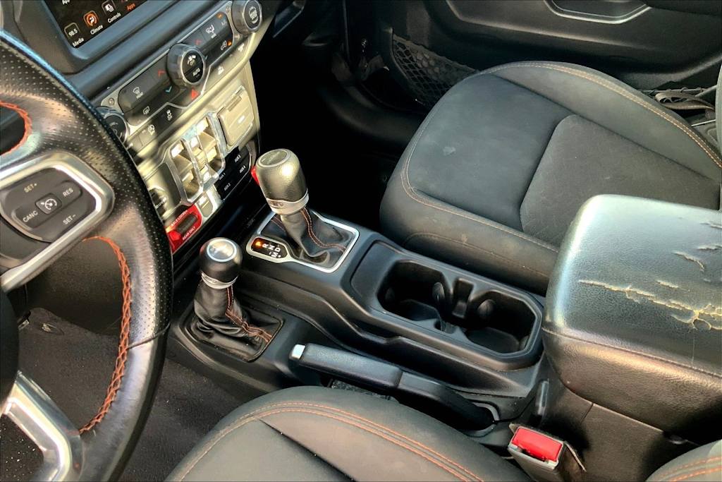 Thumbnail: 2021 Jeep Gladiator - 17