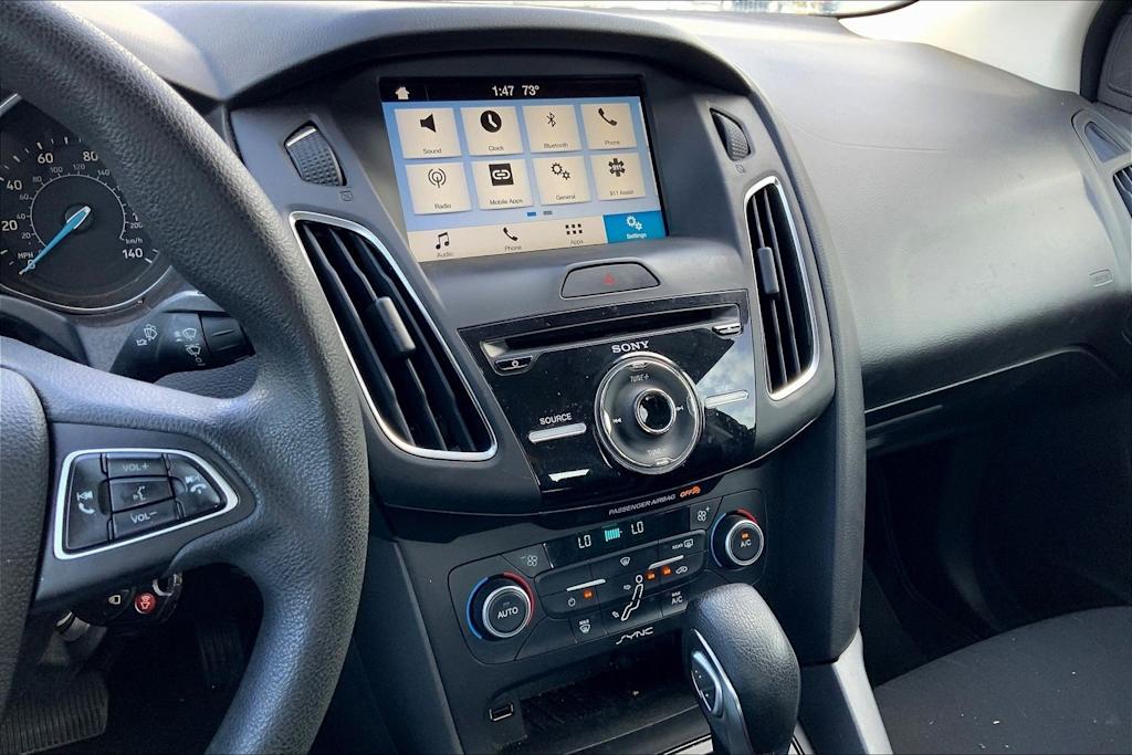 Thumbnail: 2017 Ford Focus - 15