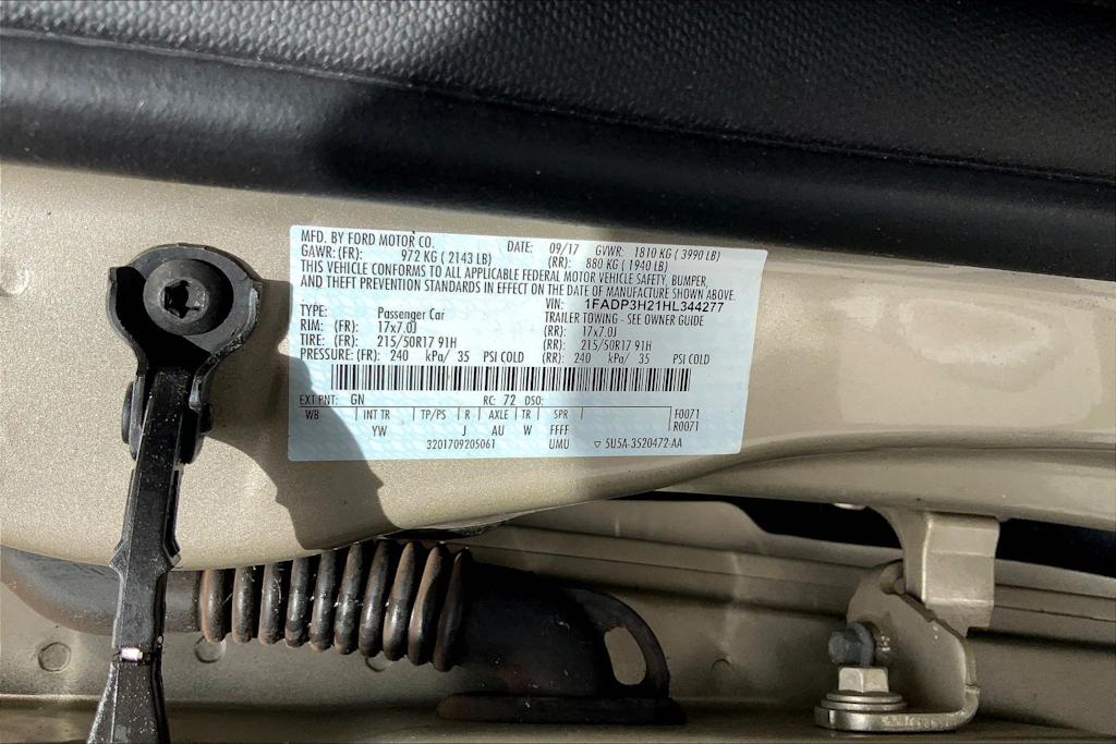 Thumbnail: 2017 Ford Focus - 20