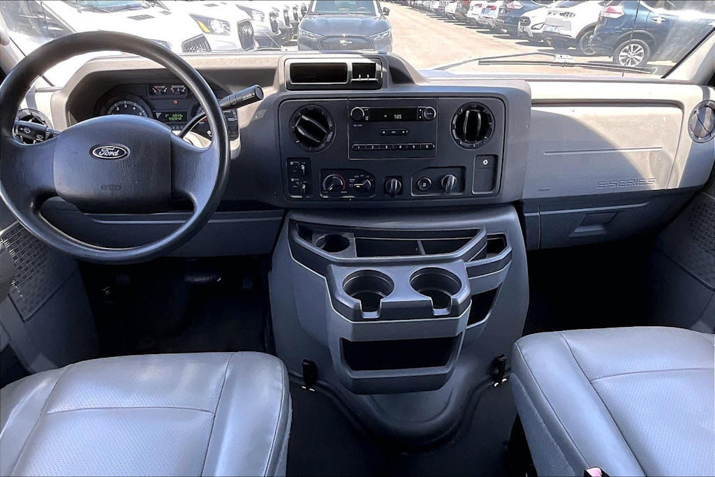 Thumbnail: 2014 Ford Econoline - 10