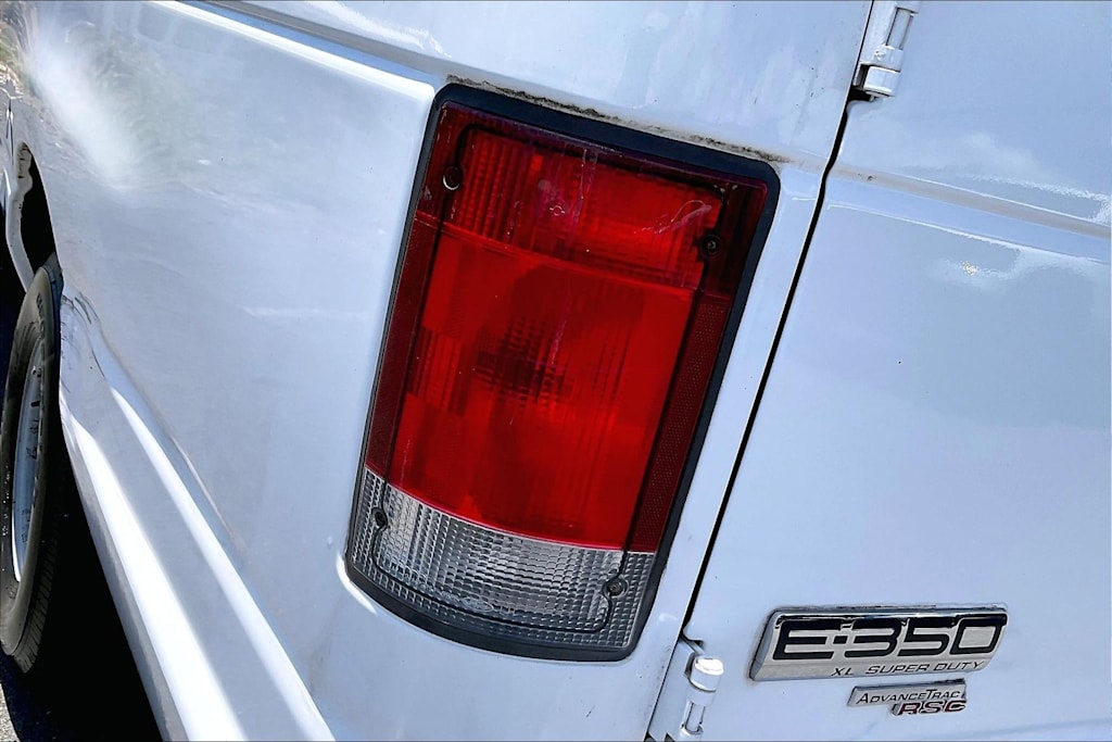 Thumbnail: 2014 Ford Econoline - 31