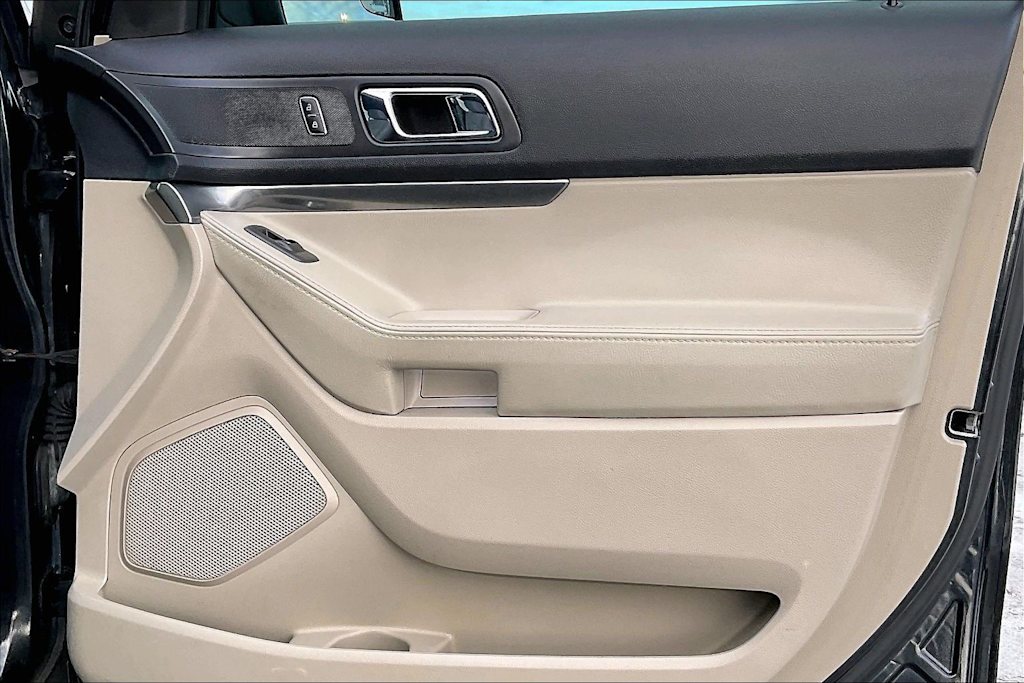 Thumbnail: 2014 Ford Explorer - 28