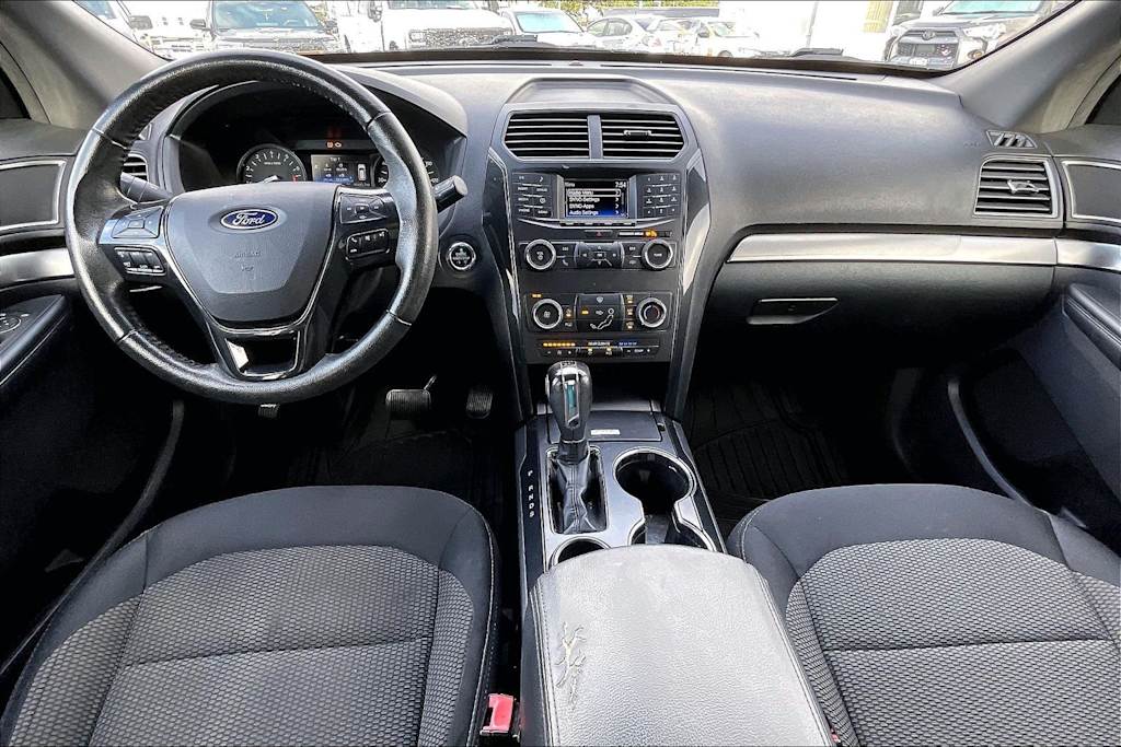 Thumbnail: 2019 Ford Explorer - 10