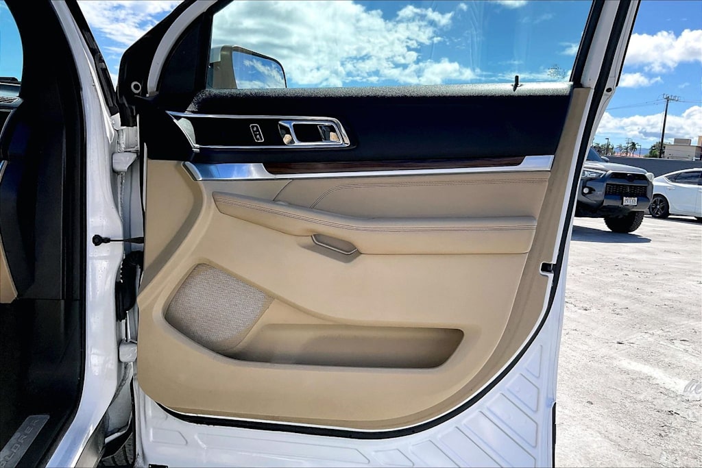Thumbnail: 2016 Ford Explorer - 27