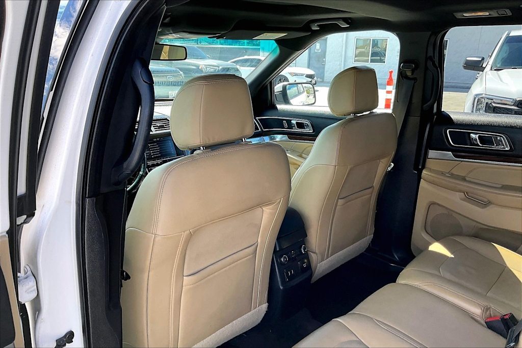 Thumbnail: 2016 Ford Explorer - 12
