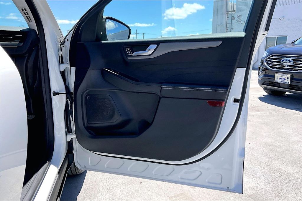 Thumbnail: 2025 Ford Escape - 28