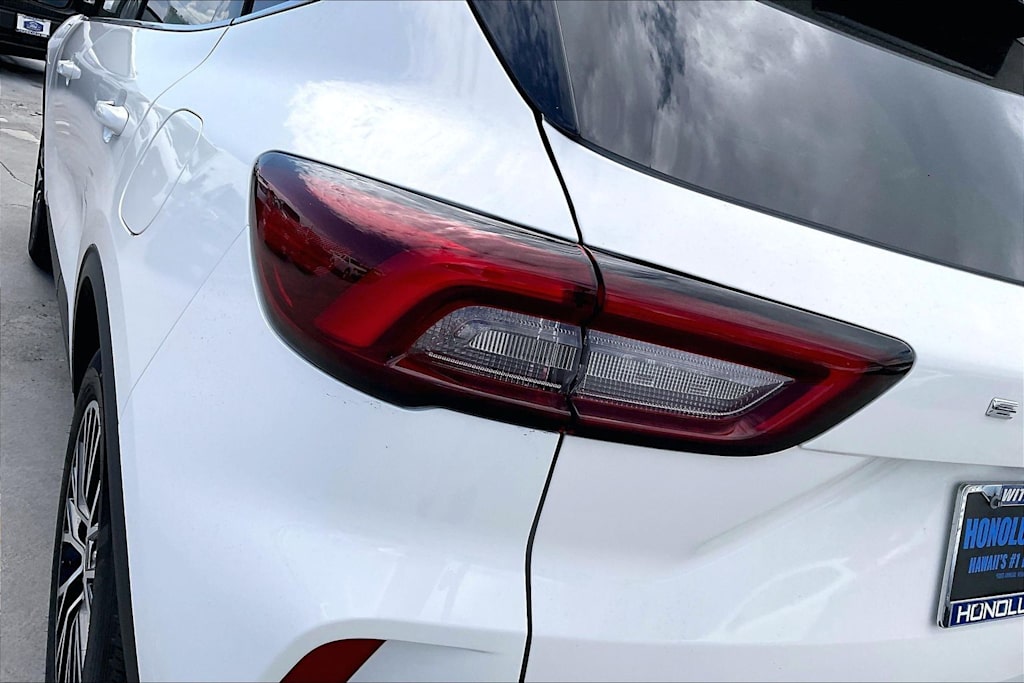 Thumbnail: 2025 Ford Escape - 32