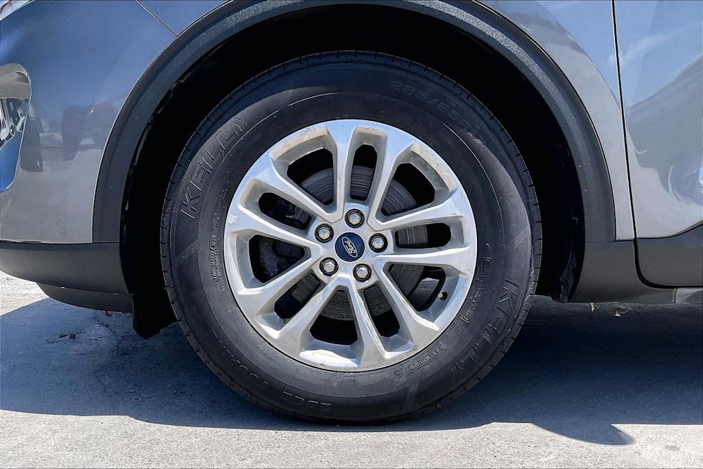Thumbnail: 2022 Ford Escape - 8