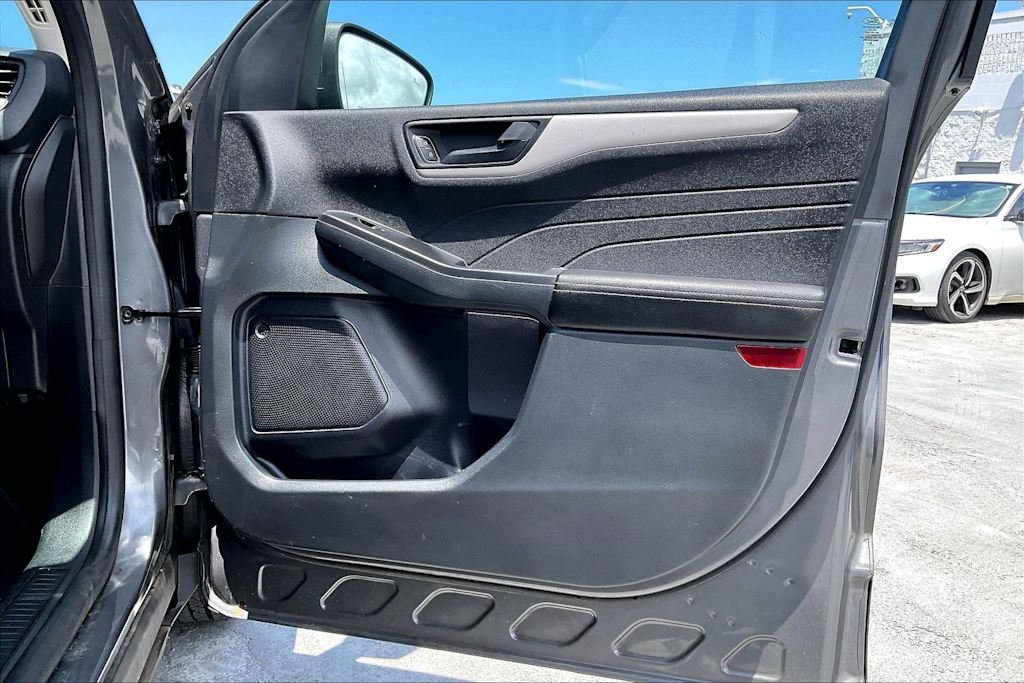 Thumbnail: 2022 Ford Escape - 28