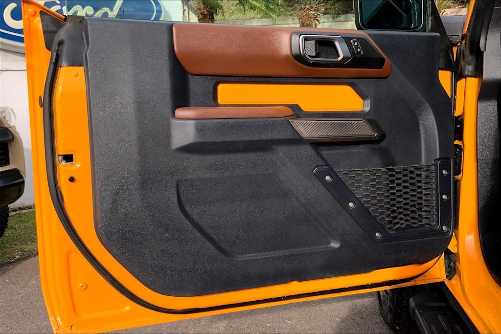 2021 Ford Bronco Outer Banks 28