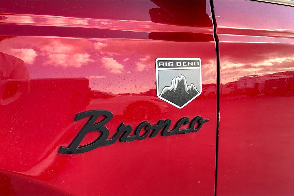 Thumbnail: 2021 Ford Bronco - 7