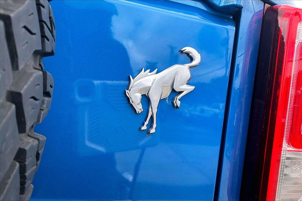 Thumbnail: 2022 Ford Bronco - 6