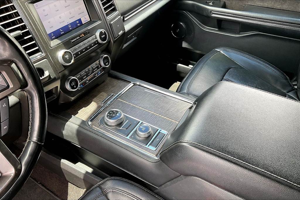 Thumbnail: 2021 Ford Expedition - 15