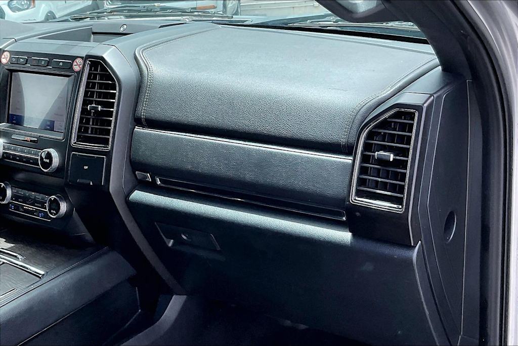 Thumbnail: 2021 Ford Expedition - 23