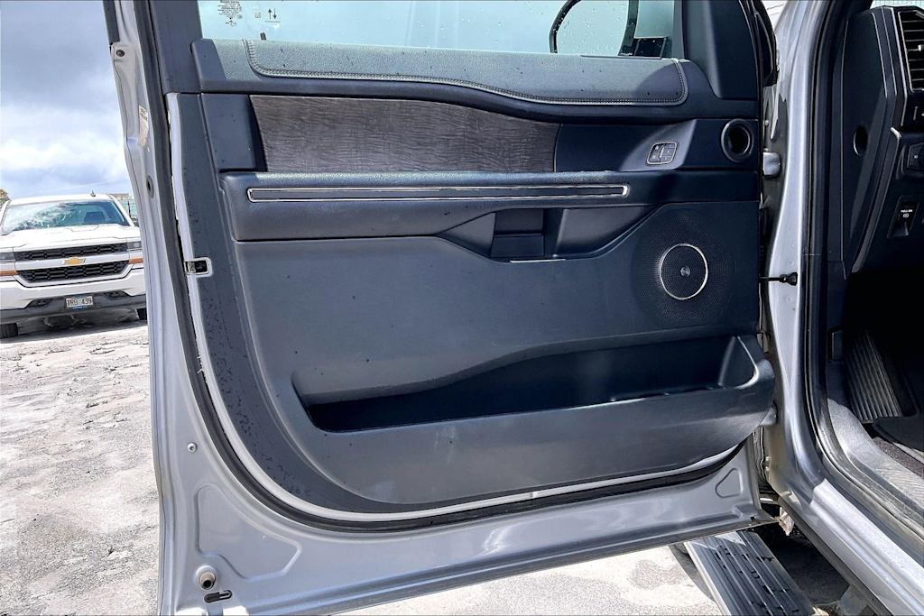 Thumbnail: 2021 Ford Expedition - 27