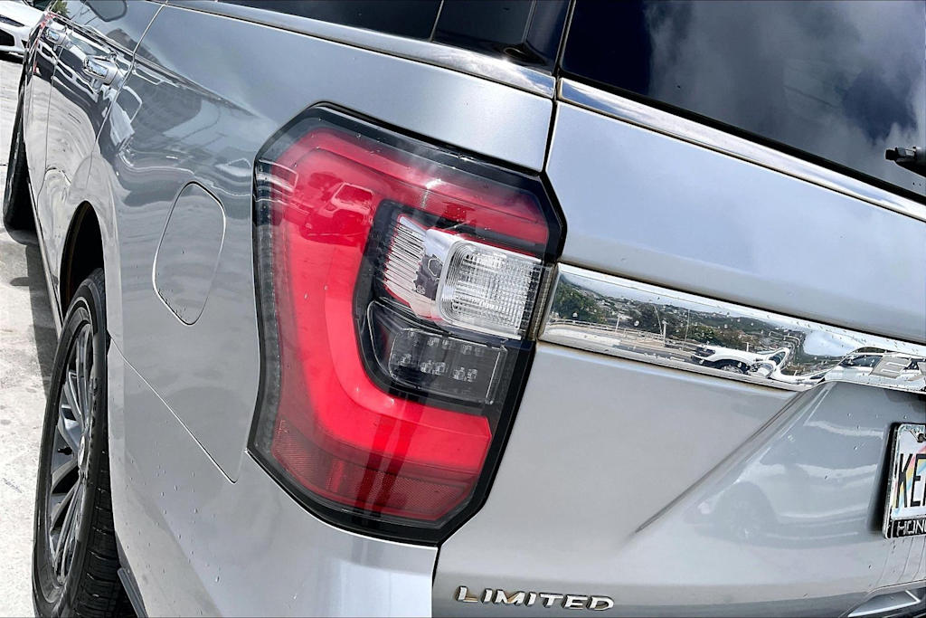 Thumbnail: 2021 Ford Expedition - 32
