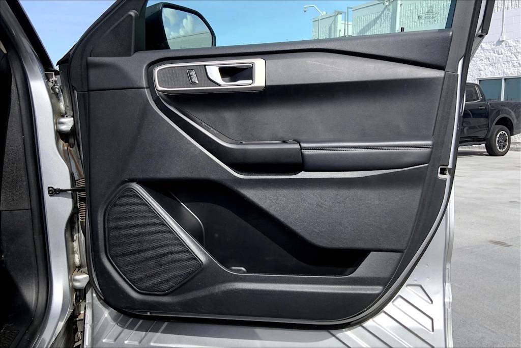 Thumbnail: 2021 Ford Explorer - 28