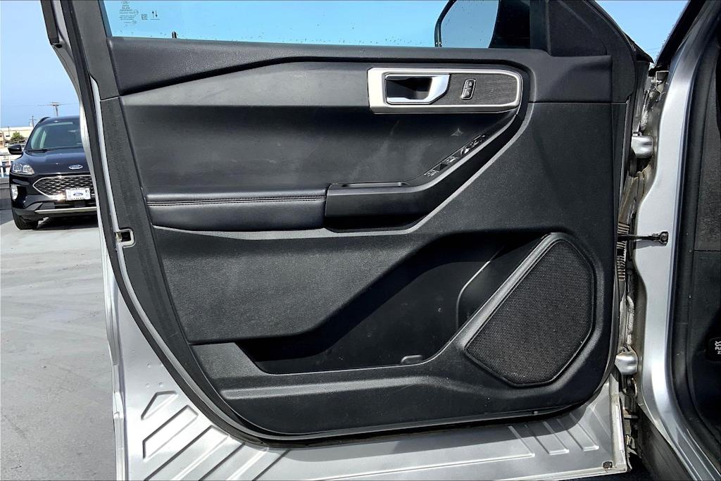 Thumbnail: 2021 Ford Explorer - 27
