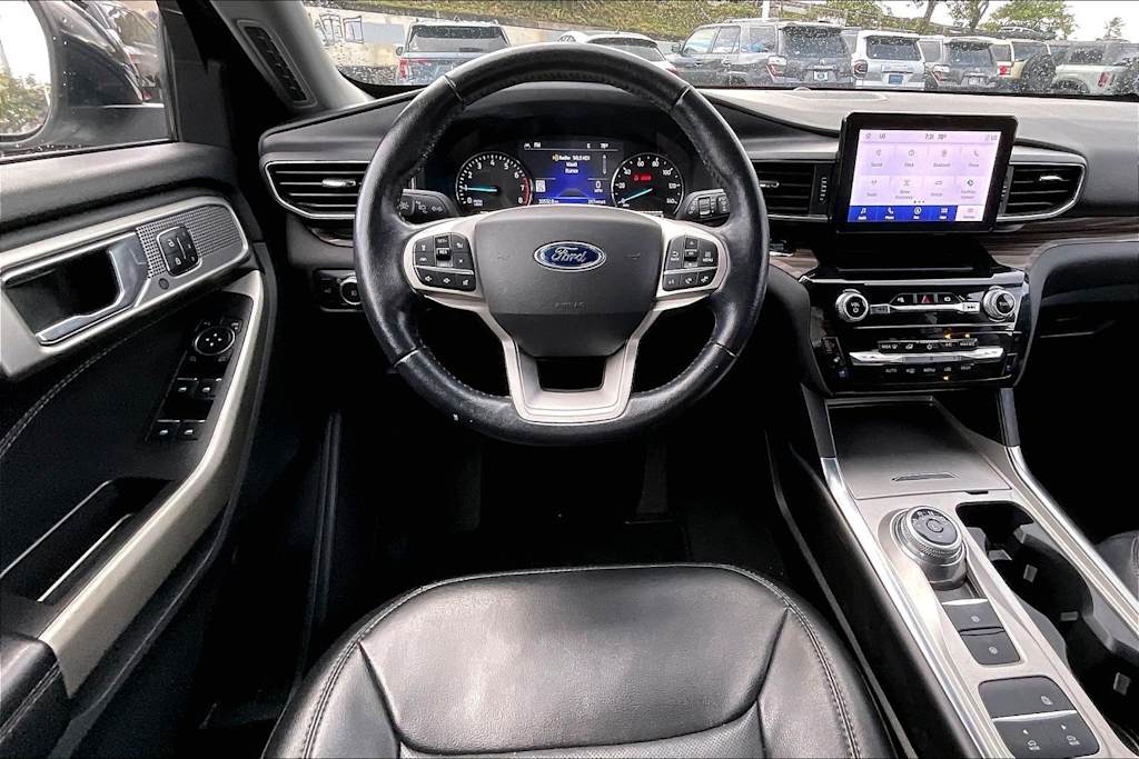 Thumbnail: 2022 Ford Explorer - 14