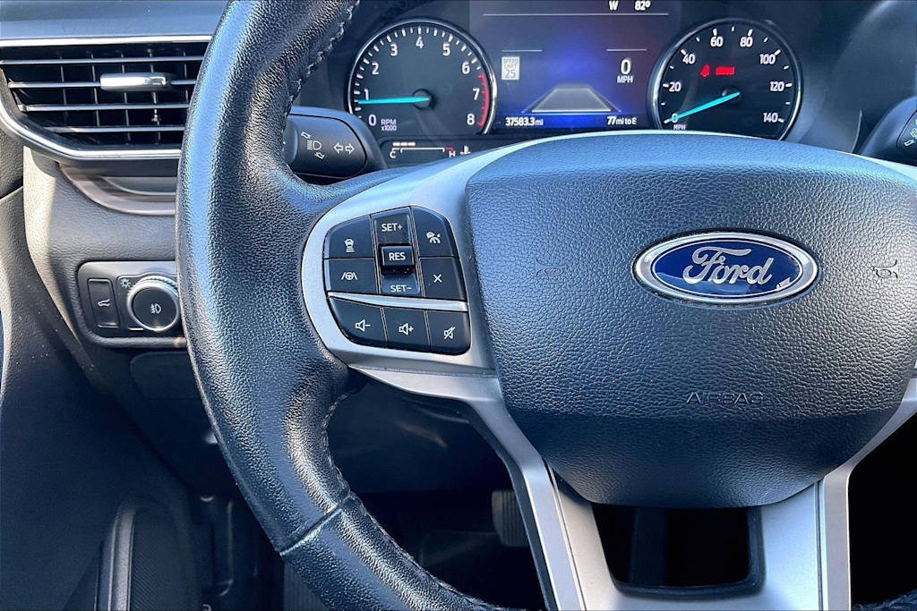 Thumbnail: 2022 Ford Explorer - 26
