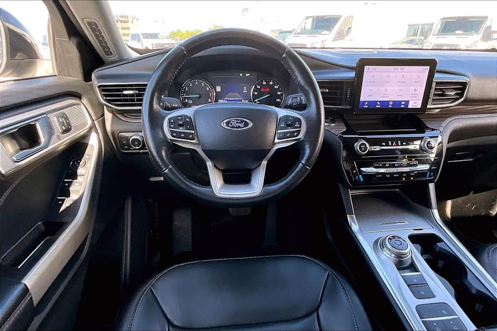Thumbnail: 2022 Ford Explorer - 14