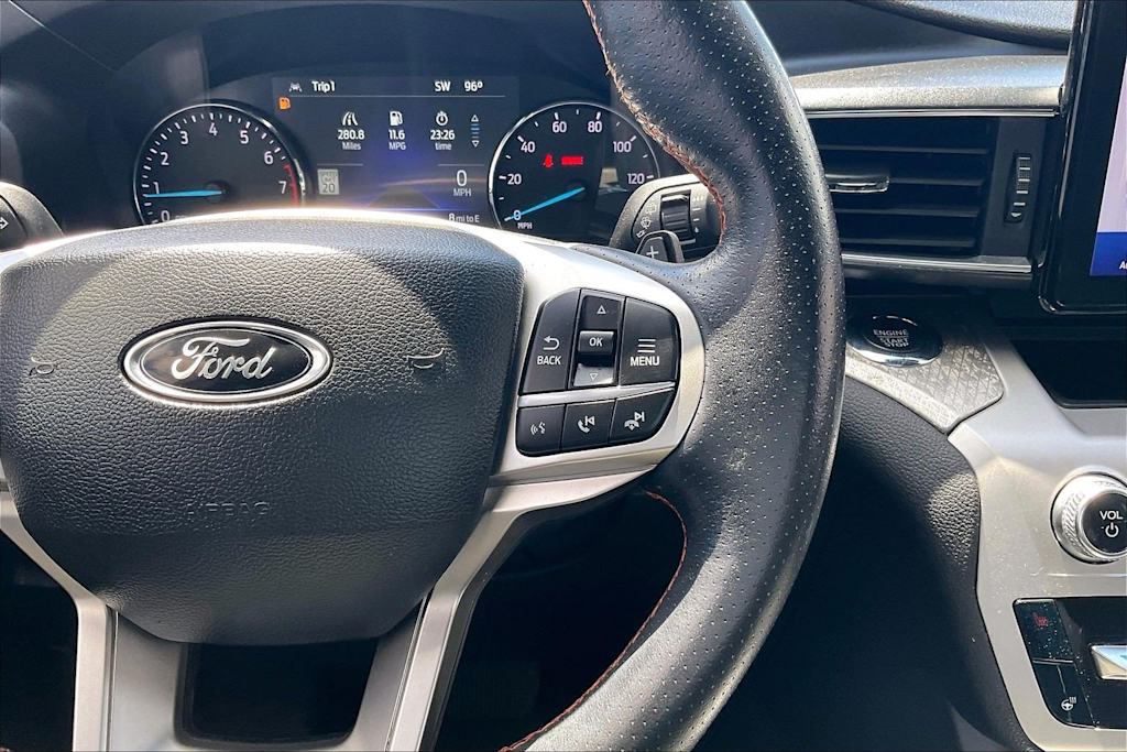 Thumbnail: 2022 Ford Explorer - 25