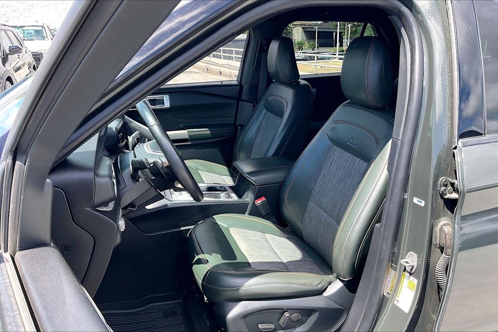 Thumbnail: 2022 Ford Explorer - 11
