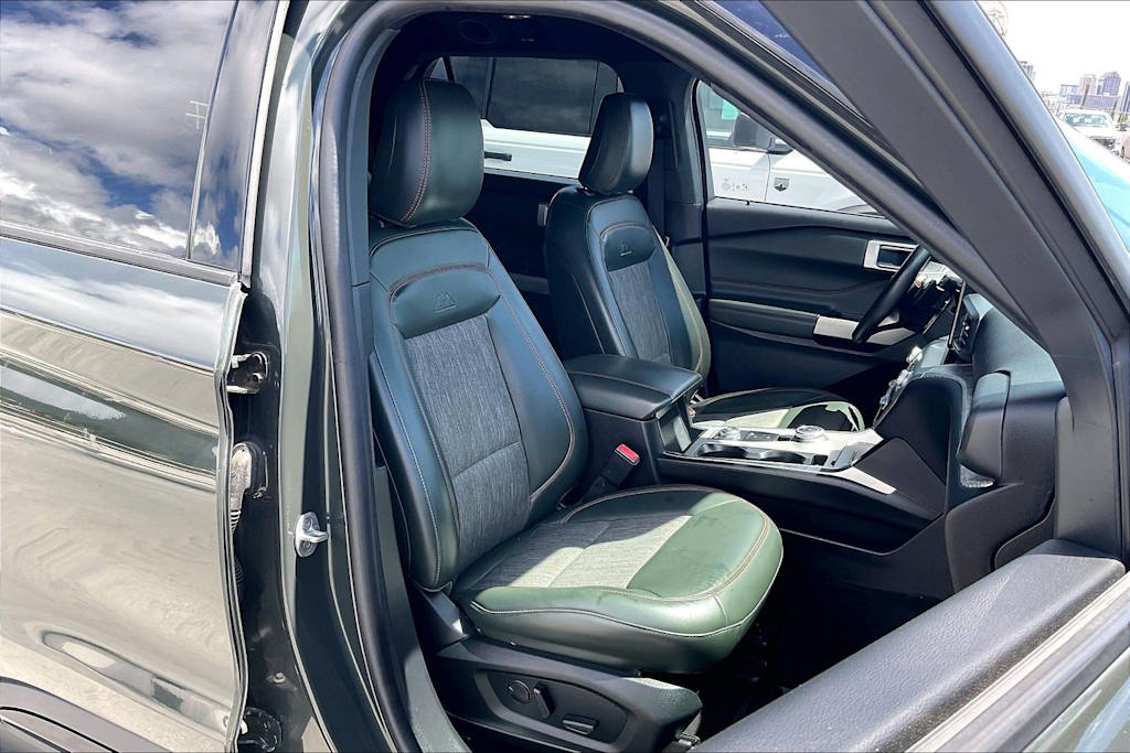 Thumbnail: 2022 Ford Explorer - 12
