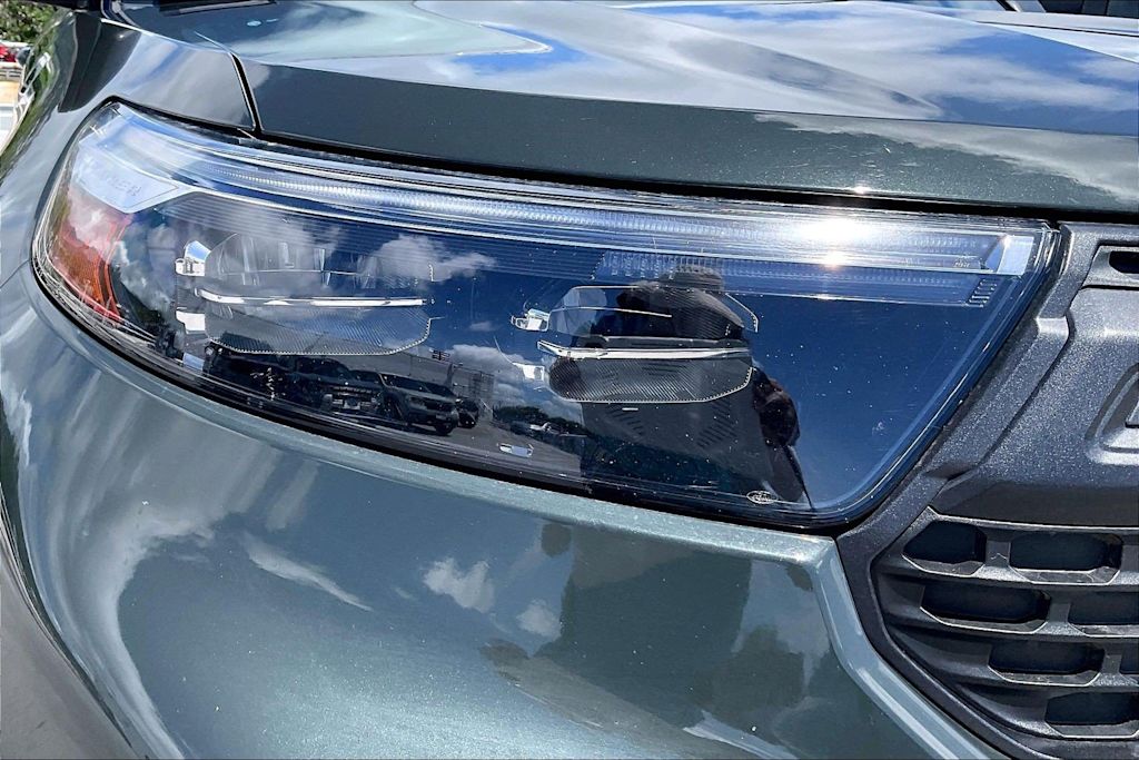 Thumbnail: 2022 Ford Explorer - 31