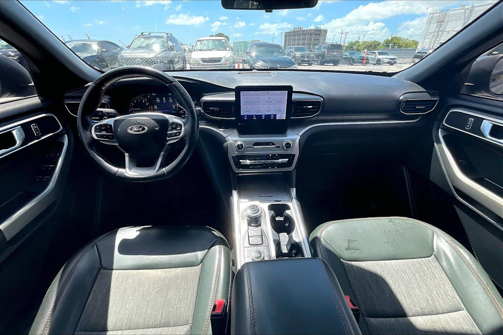 Thumbnail: 2022 Ford Explorer - 10