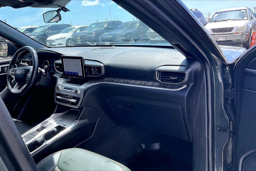Thumbnail: 2022 Ford Explorer - 15