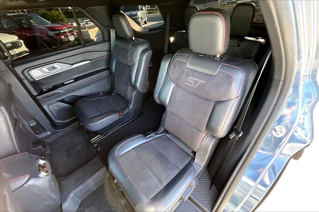 Thumbnail: 2025 Ford Explorer - 29