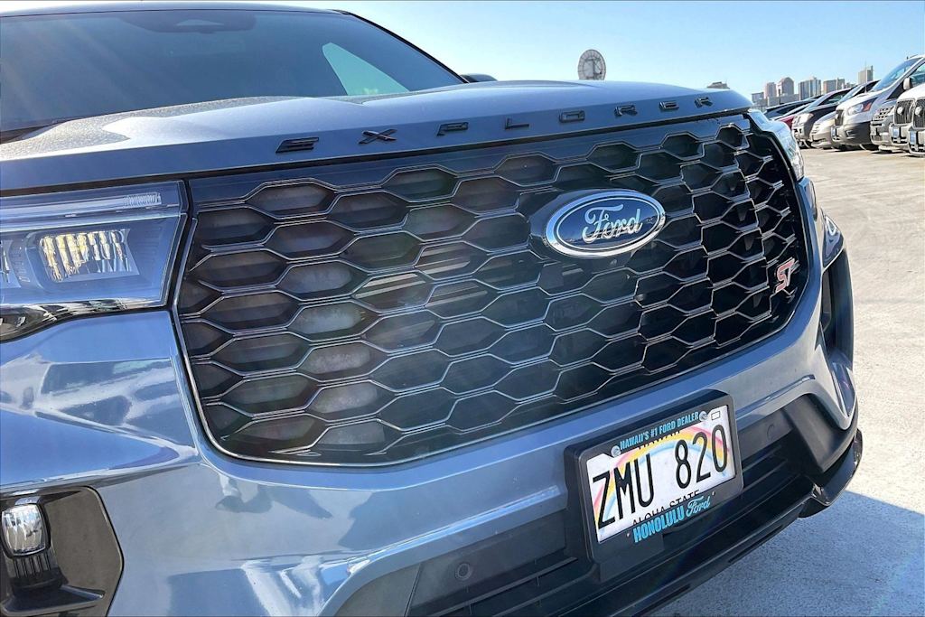 Thumbnail: 2025 Ford Explorer - 33