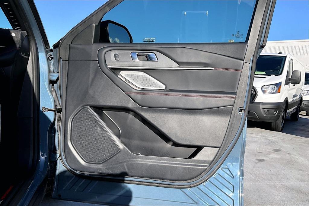 Thumbnail: 2025 Ford Explorer - 28