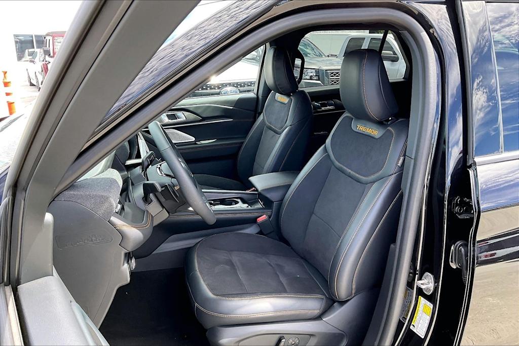 Thumbnail: 2026 Ford Explorer - 10