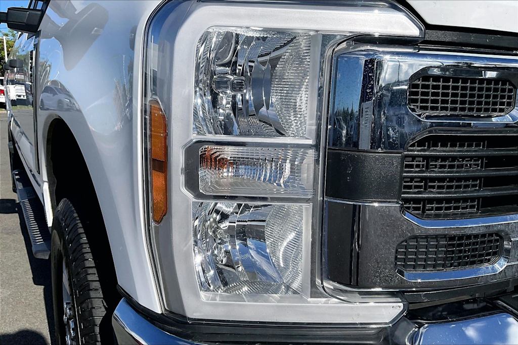 Thumbnail: 2024 Ford F-250 - 31