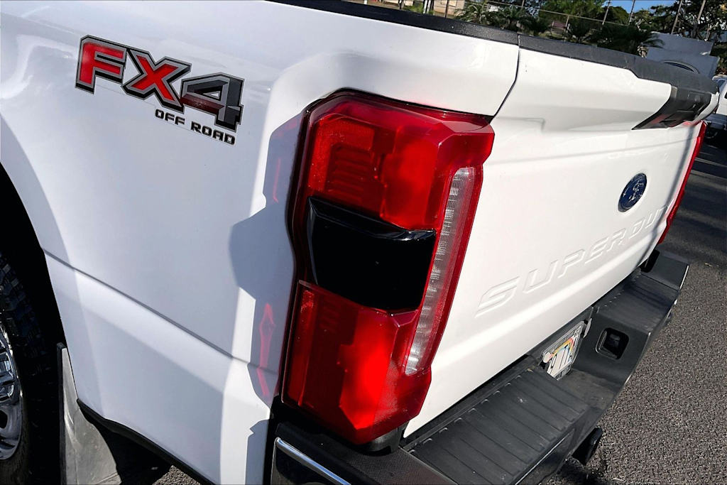 Thumbnail: 2023 Ford F-250 - 32
