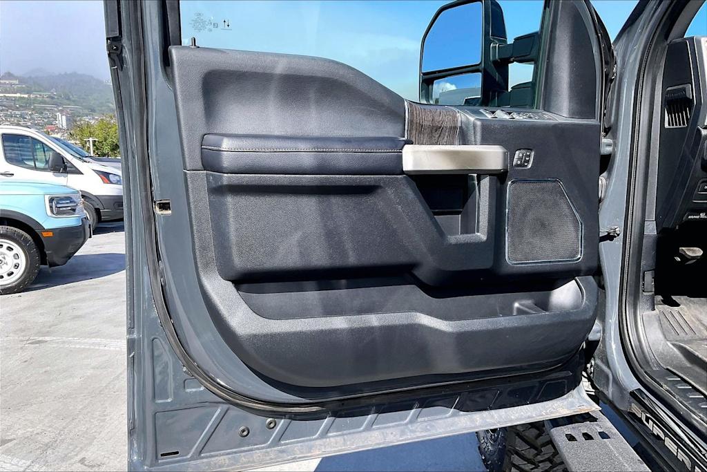 Thumbnail: 2021 Ford F-250 - 28