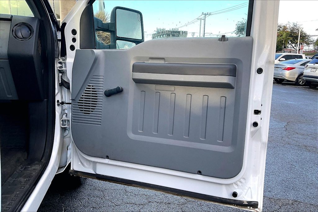 Thumbnail: 2016 Ford F-250 - 28