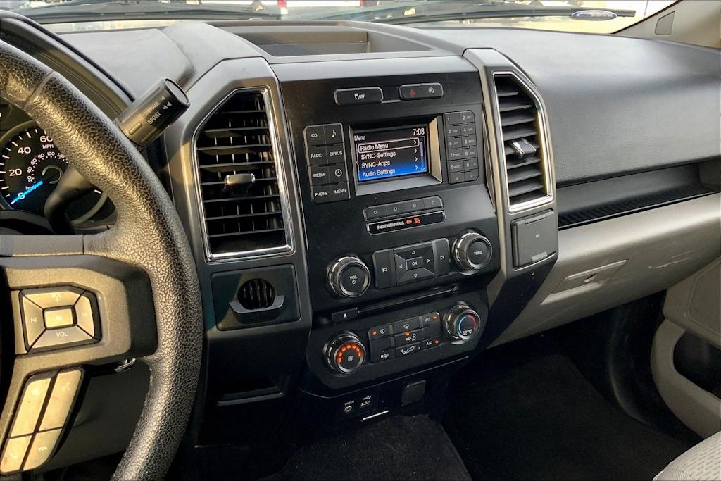 Thumbnail: 2015 Ford F-150 - 16