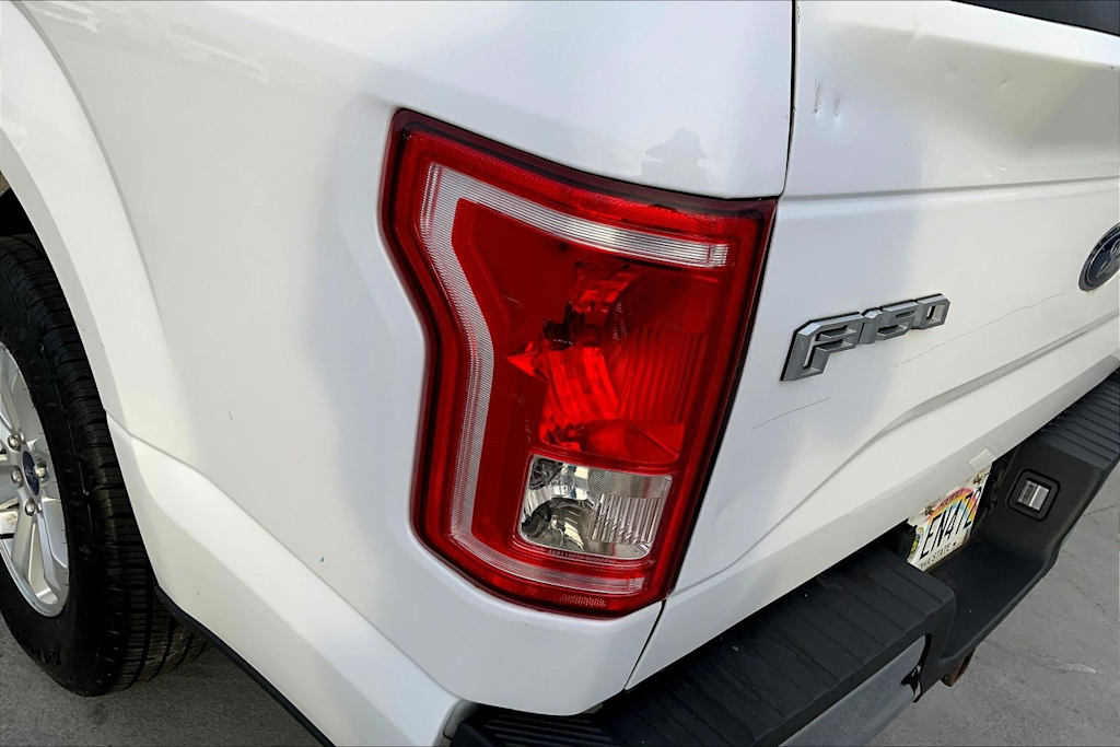 Thumbnail: 2015 Ford F-150 - 32