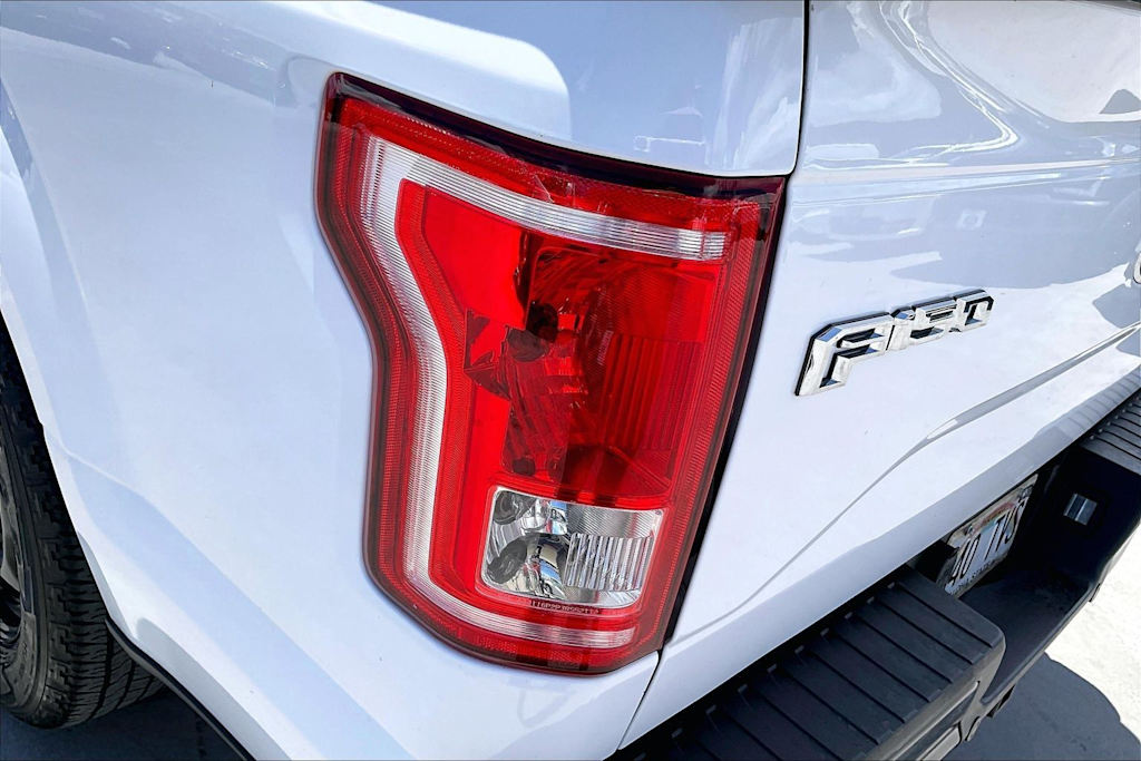 Thumbnail: 2015 Ford F-150 - 32