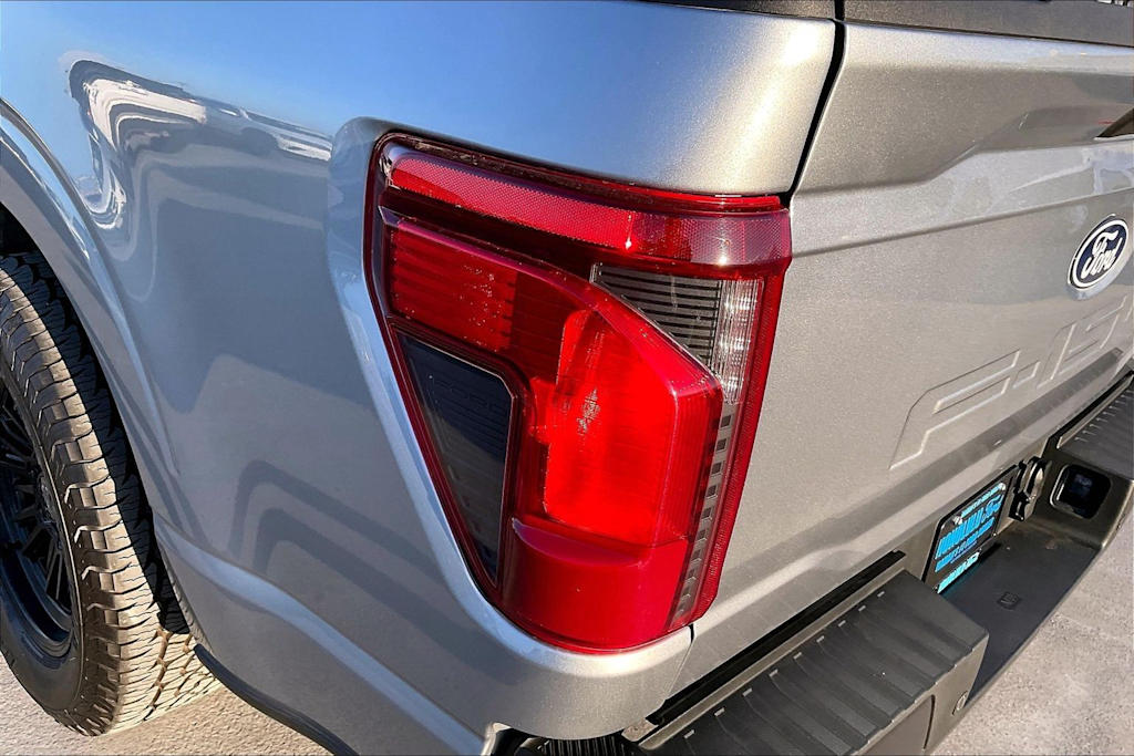 Thumbnail: 2025 Ford F-150 - 32
