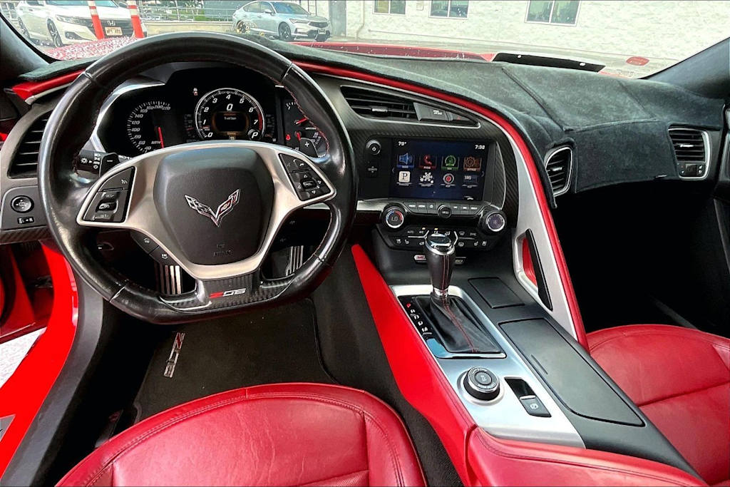 Thumbnail: 2015 Chevrolet Corvette - 9