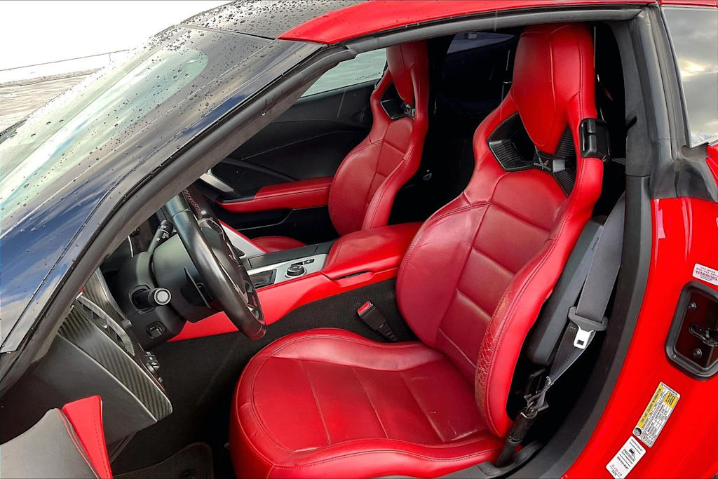 Thumbnail: 2015 Chevrolet Corvette - 10
