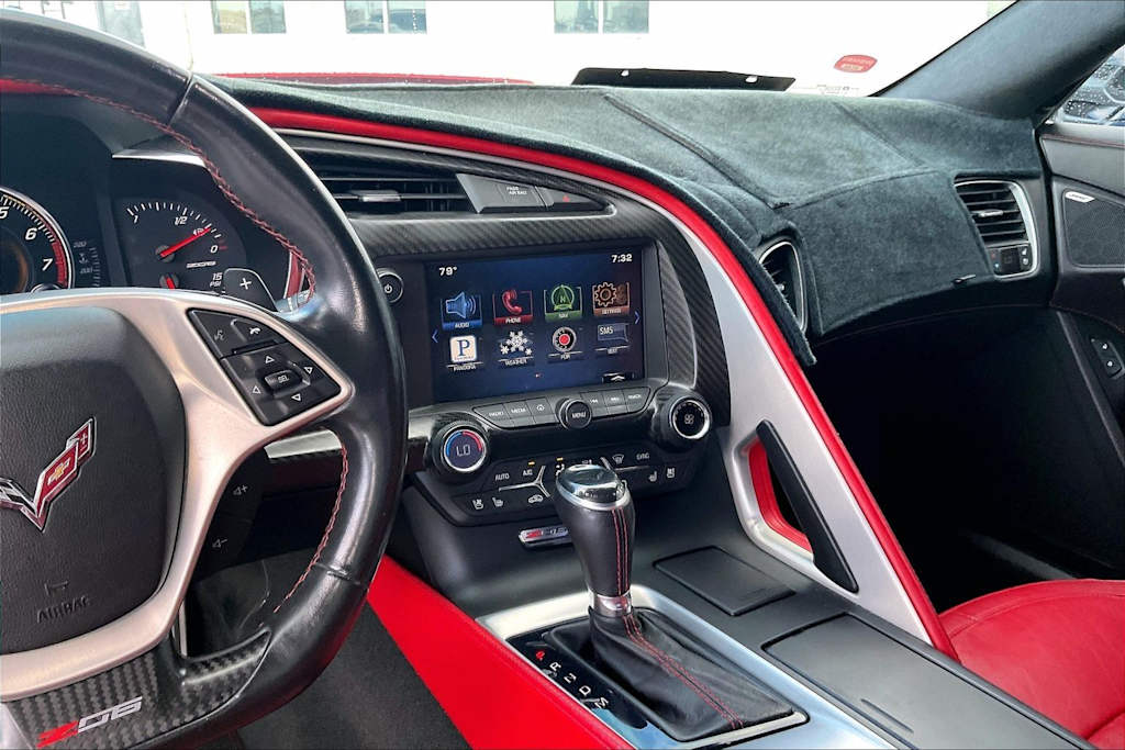 Thumbnail: 2015 Chevrolet Corvette - 13