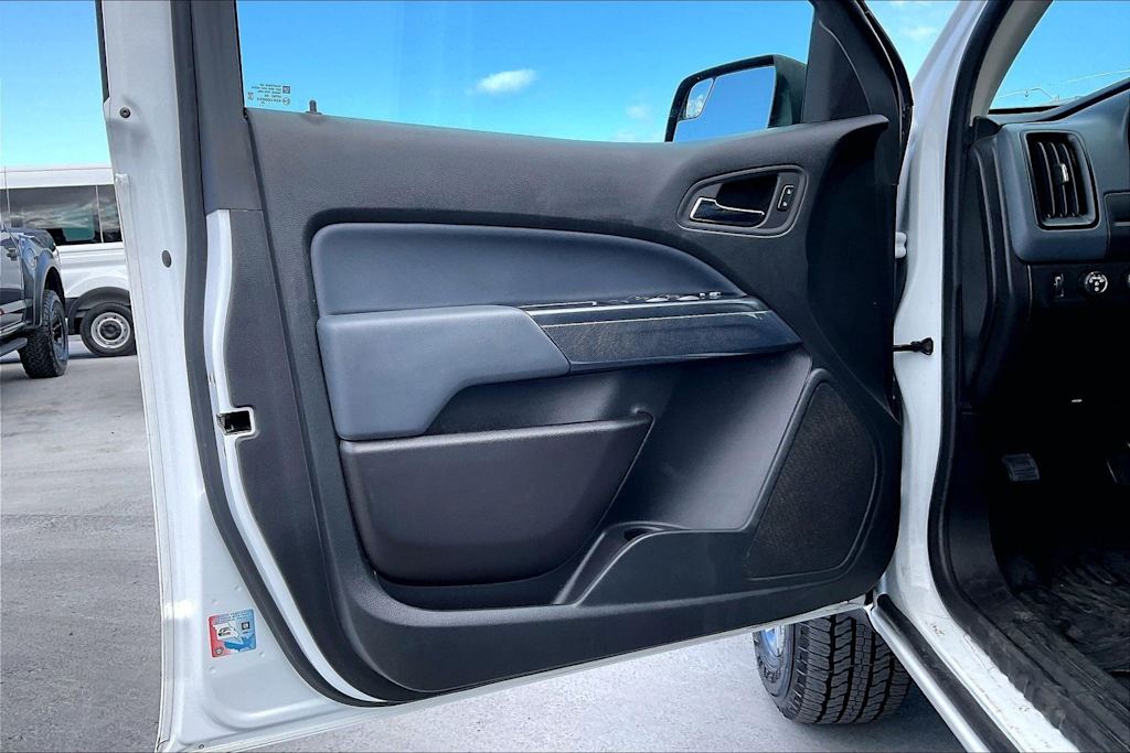 Thumbnail: 2022 Chevrolet Colorado - 27
