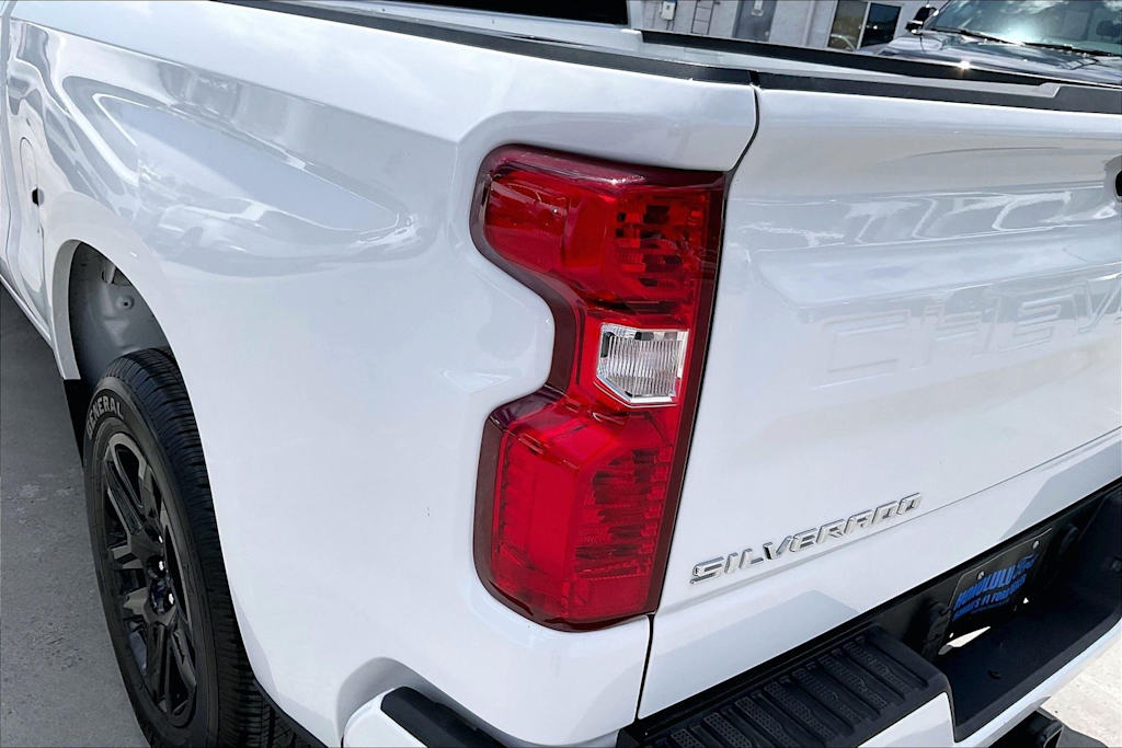 Thumbnail: 2022 Chevrolet Silverado 1500 - 32